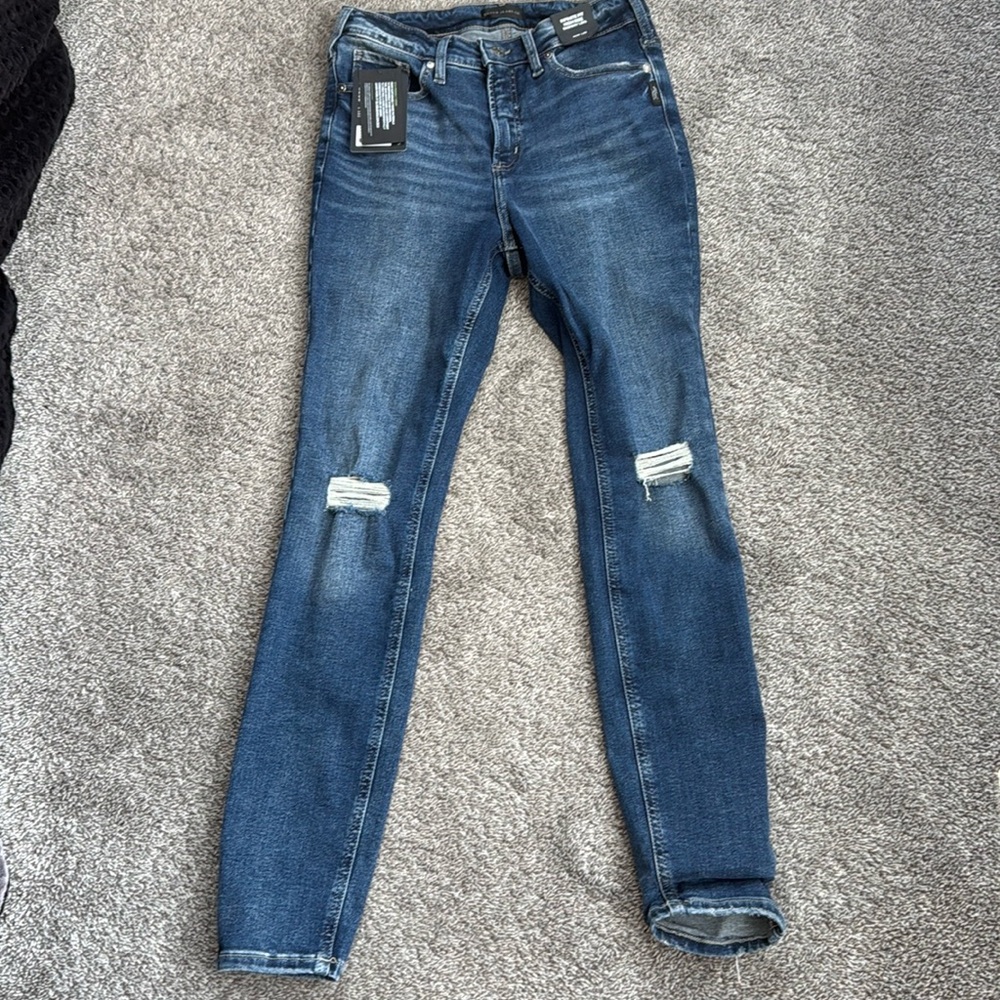 Women’s High Rise Skinny Jeans
